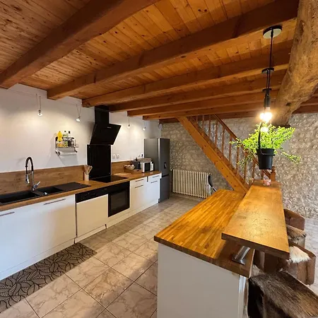 100m2- Piscine Partagee Casa de Férias *