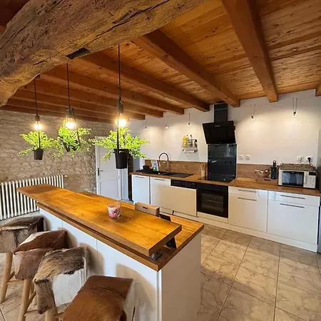 Casa de Férias 100m2- Piscine Partagee Meursac