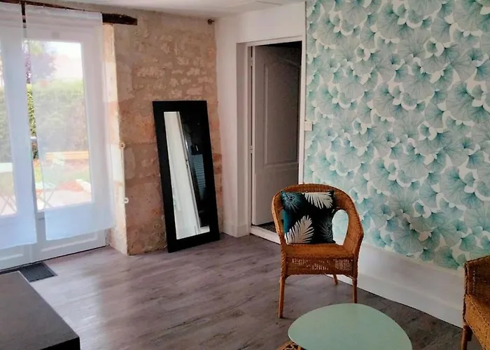 100m2- Piscine Partagee Nyaraló Meursac