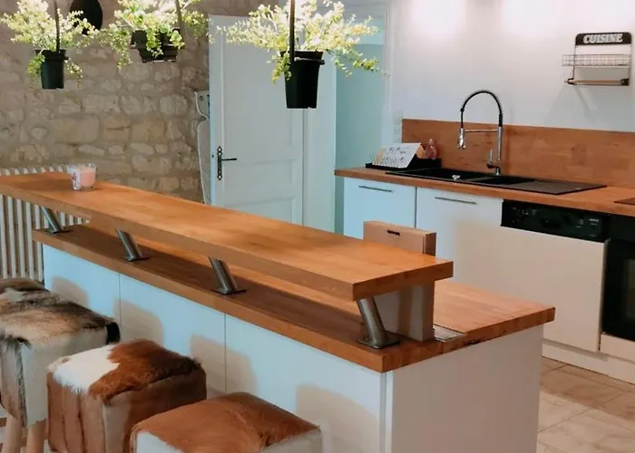 100m2- Piscine Partagee *